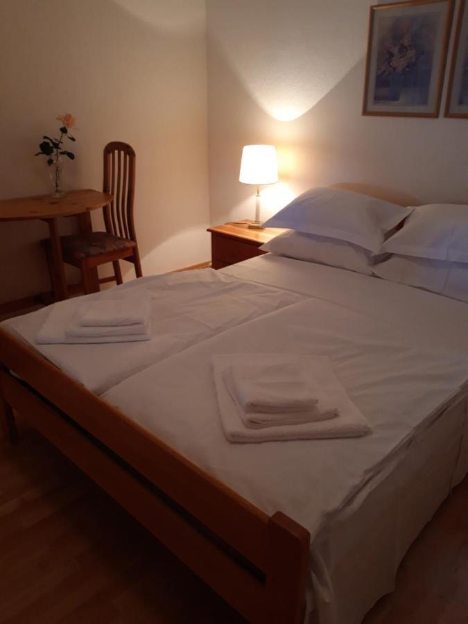 Villa Apartments Oliva Seget Vranjica Zewnętrze zdjęcie