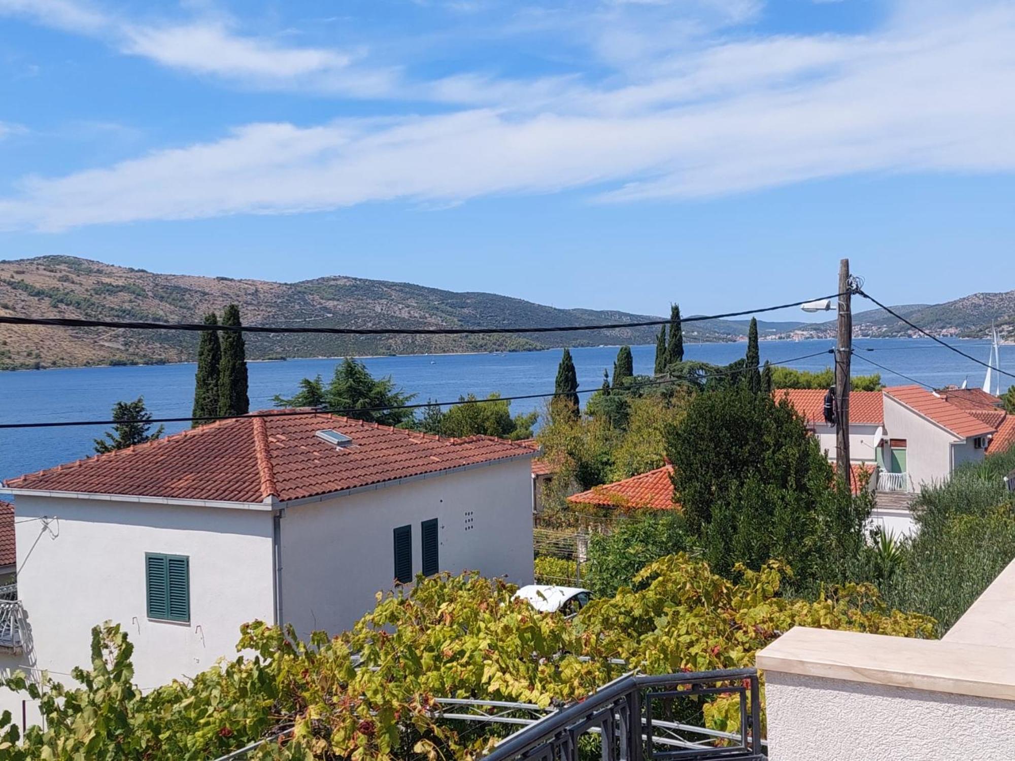 Villa Apartments Oliva Seget Vranjica Zewnętrze zdjęcie